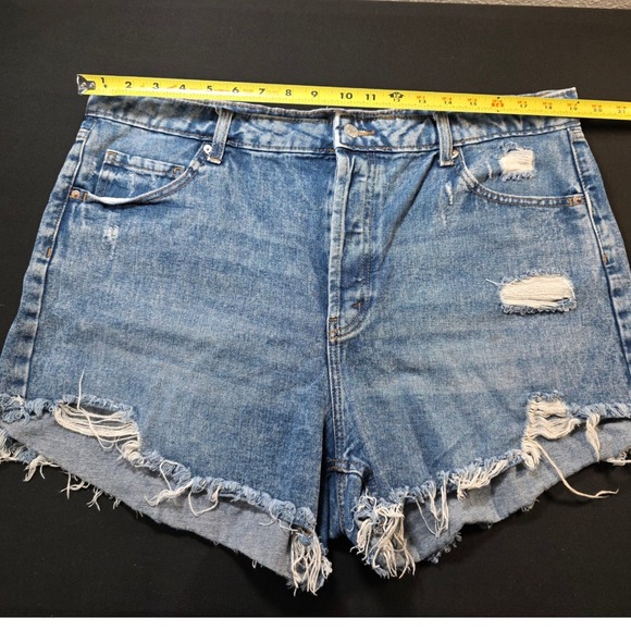 Wild Fable Womens Plus Size 18 High Rise Distressed Denim Shorts Blue Button Fly - Picture 2 of 10